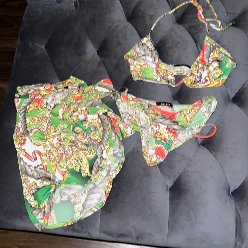 3 piece swimsuit set.